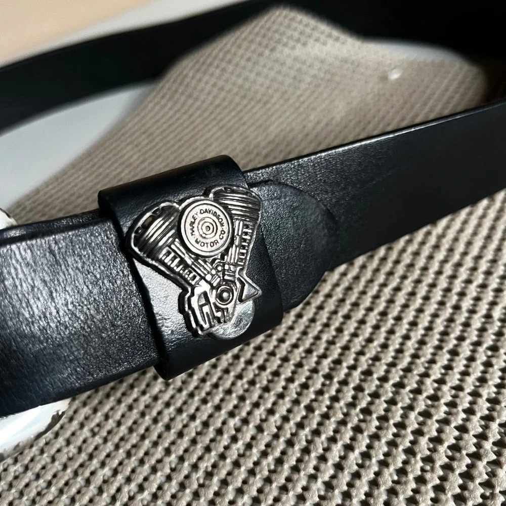 Harley-Davidson Mens Black Leather Belt‎ V-Twin Engine Emblem USA Made 36 Inch